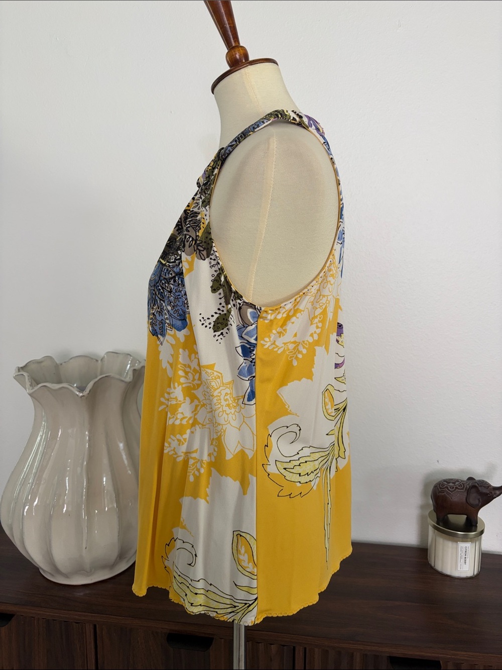 Sleeveless Yellow Floral Halter Camisole - Size XL - Resortwear Cruise Vacation - Picture 2 of 7